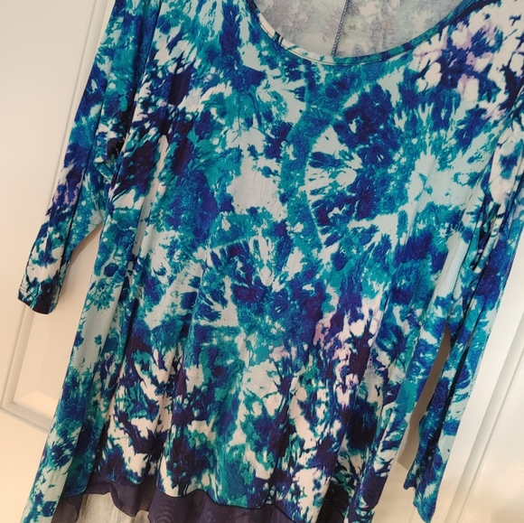 Cupio Blue & White Tunic ~ Size 1X - Picture 2 of 9